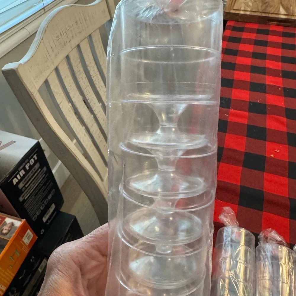 Clear Plastic Dessert Cups